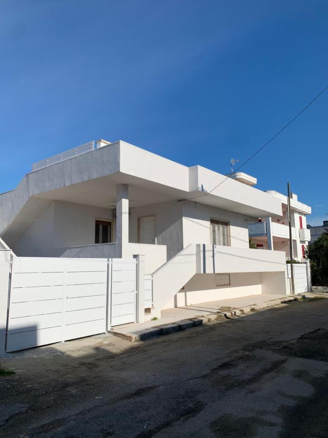 Il Canaletto Apartments Porto Cesareo Exterior photo